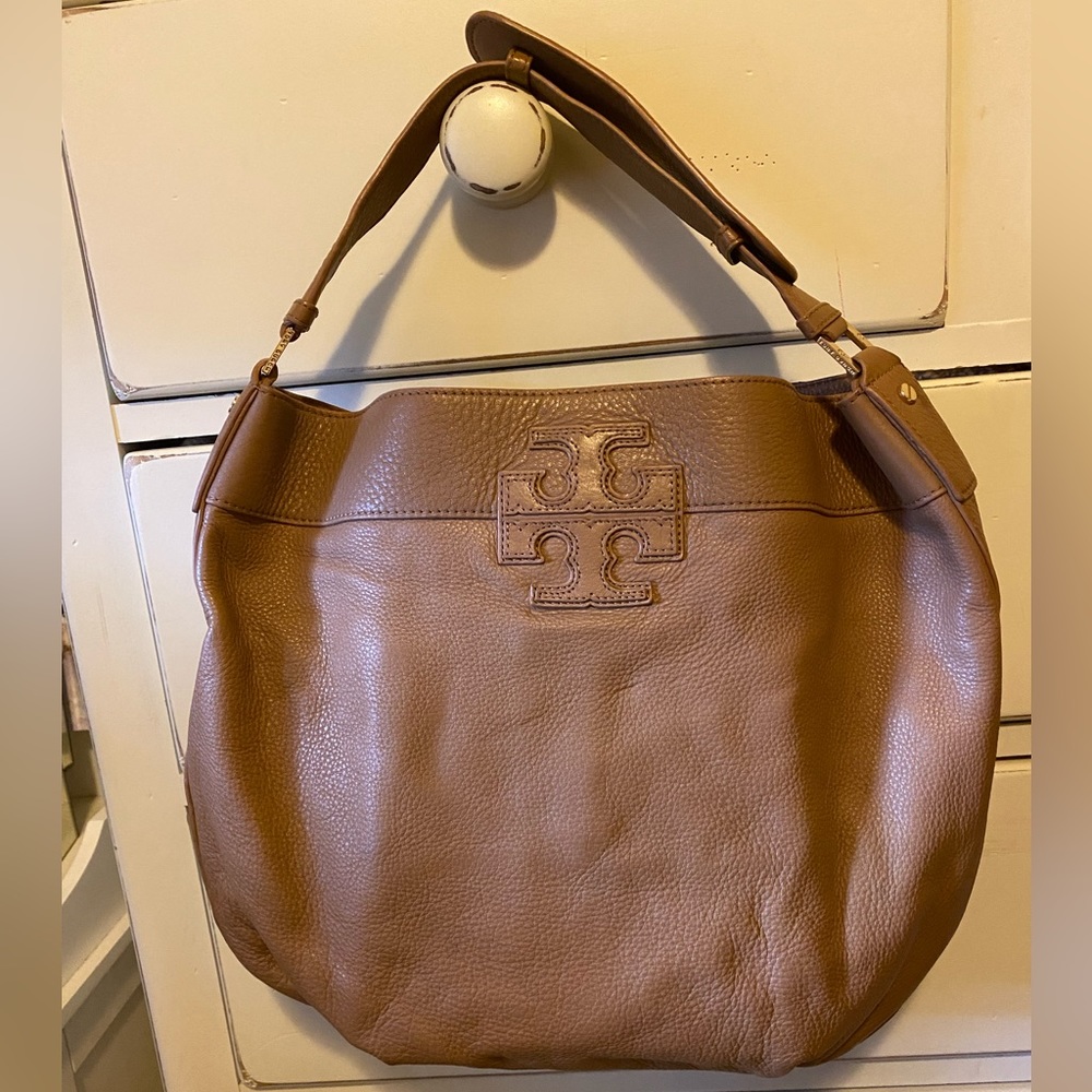 Tory Burch stacked logo tan leather hobo bag